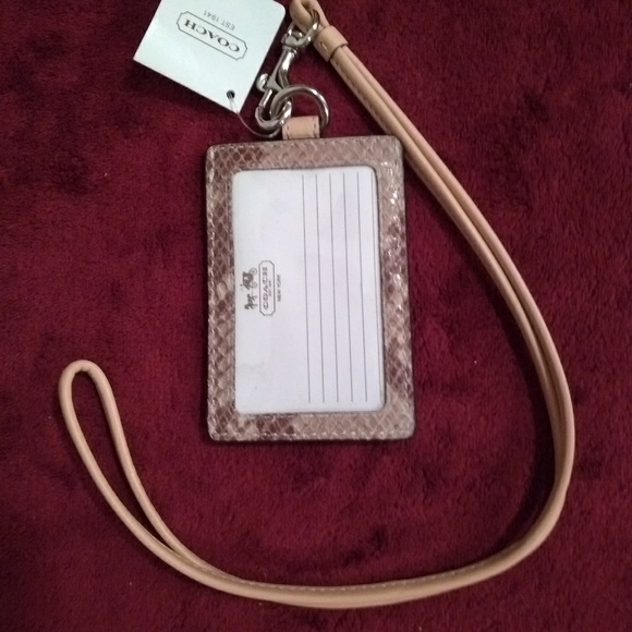 🆕  Coach Sis Embossed Snake Animal Print Lanyard - Picture 2 of 4